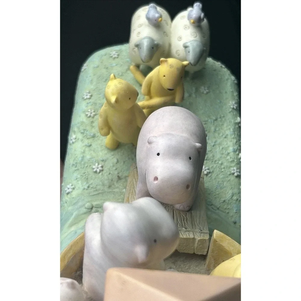 David Walker Noah's Ark Vintage Bookend by Michael And Company. Lion Sheep Boat